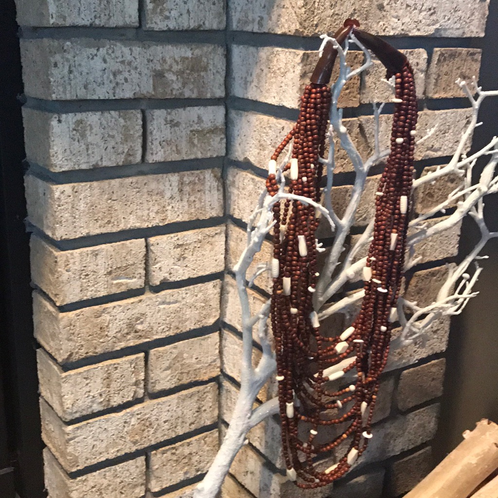 Multi Loop Bearded Necklace.